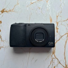 Ricoh GR Digital II GRD2
