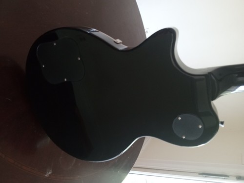 Electric guitar - electric,