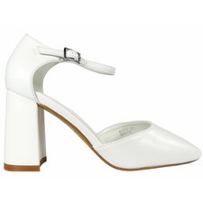 Weiße matte Hochzeitsschuhe