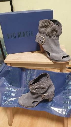 Women vic matie - women,