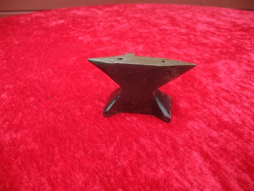 Kleiner alter amboss - kleiner, /