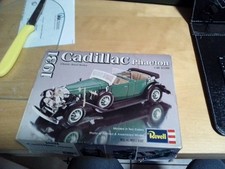 Modellbausatz Revell 1931 Cadillac Phaeton Classic Jewel Series, Anleitung Kult