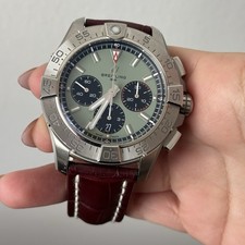 Breitling Avenger B01 Chrono