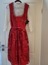 Zu Weihnachten ein Dirndel 