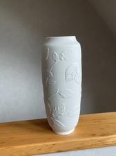 Mid Century  AK Kaiser Biskuit Porzellan Groß Vase mit Relief Blätter Höhe 31 cm