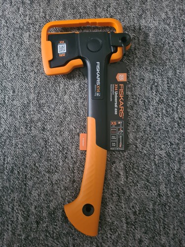 Fiskars x14 universalaxt - fiskars, x14,