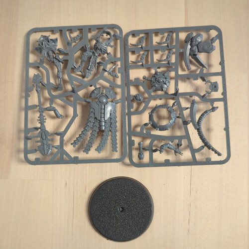 Warhammer 40k necrons - warhammer,
