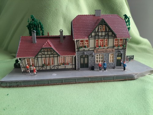 Bahnhof hasselbach fertig - bahnhof,