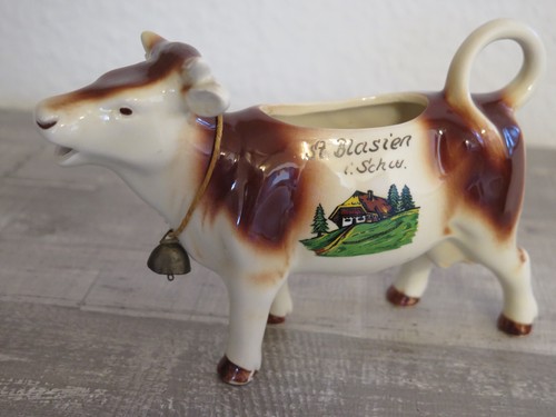 Kuh aus porzellan - aus,