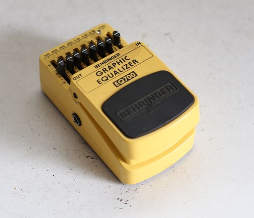 Behringer 700 graphic - behringer,