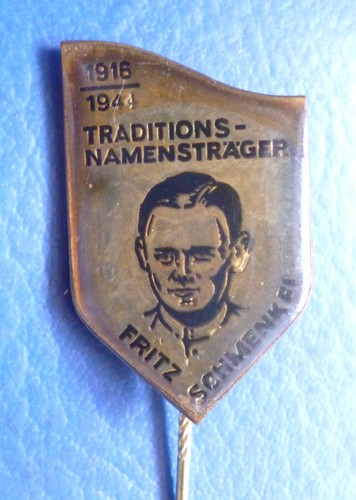 Junge pioniere - junge,