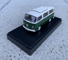 Volkswagen T2a Camper - 1/43