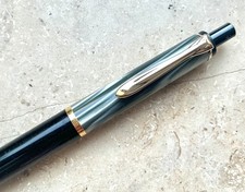 SALE! PELIKAN K200