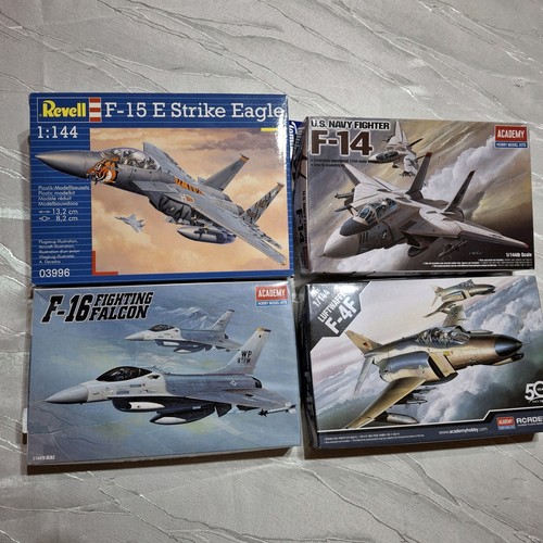 Revell academy lot - revell/academy,
