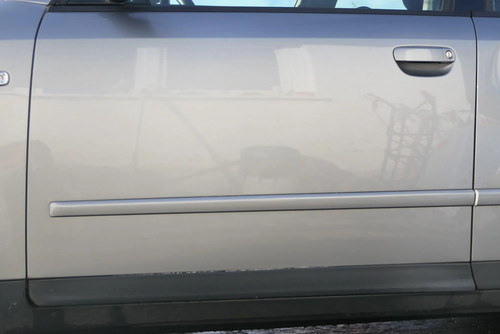 Audi nur türblatt - b6,