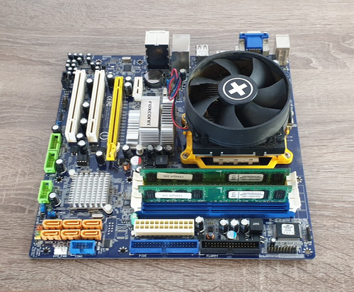 Foxconn mainboard amd athlon - foxconn,