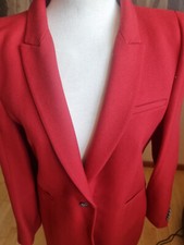 Neuwertiger roter Mantel von