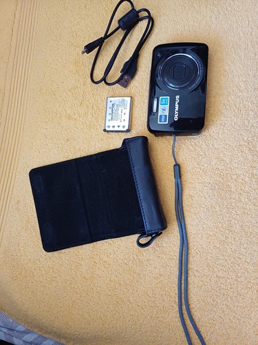 Olympus 210 - (schwarz), –