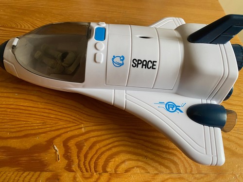 Space shuttle mit licht - shuttle,