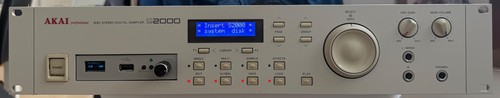 Akai 2000 bit sampler - s-2000,