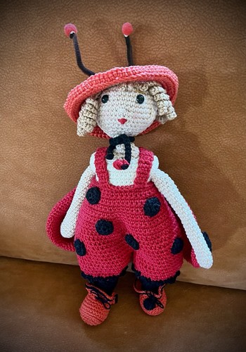 Erdbeer mädchen puppe - erdbeer, mädchen-puppe