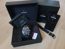 Tudor Black Bay 41mm Full Set mit Edelstahl- & Textil Armband | Garantie