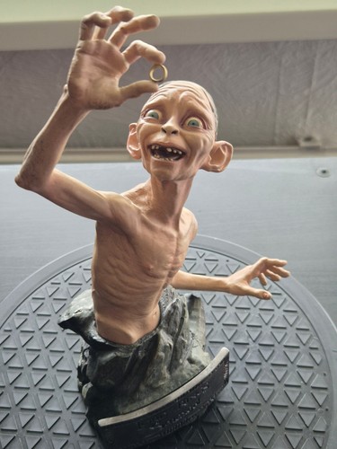 Lord the rings - rings, gollum