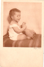 AK  Kleinkind .t Stofftier (Senja Jonas) - Verlag: Carl A. E. Schmidt in Dresden