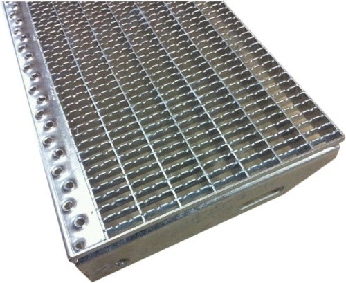 Gitterroststufen tiefe 270mm - tiefe,