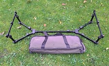 Fox Quattro 2 Pod inkl. Transporttasche + 3-Rod Buzzer Bars Carp Fishing Angeln 