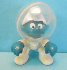 aus 40604 SUPER-MOND-Geschlumpfe :  Weltraum-GO-CART-FAHRER Hong Kong SCHLEICH