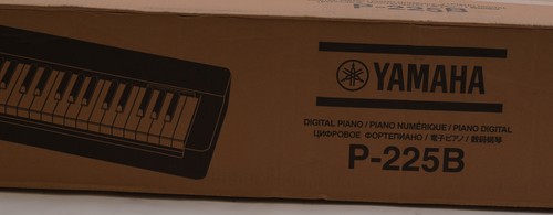 Yamaha p225b key weighted - yamaha, p225b,