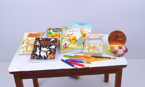 Malbücher und 8 - ,
