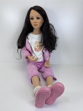 Große Dwi Saptono Doll Europe