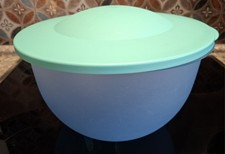 Tupperware   * Junge Welle Schüssel * 4,3 l * grün * mit Deckel hellblau