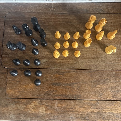Schachfiguren aus kunststoff - schachfiguren,