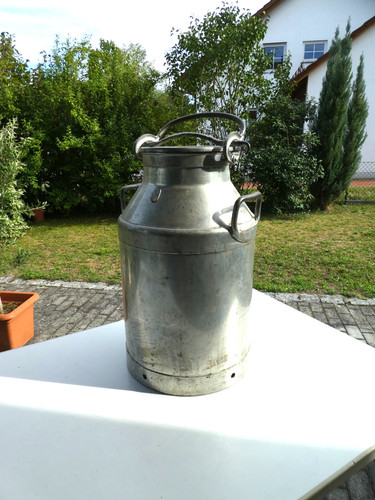 Gebrauchte milchkanne 30 - ca.,