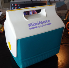 Mini Mate By Igloo Kühlbox Cooler Made in U.S.A. 1995 türkis/lila/gelb vintage