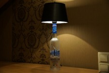  LED-Tischlampe aus einer echten 0,7L Grey Goose Vodka Flasche Lampe  Braun Rund