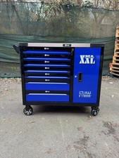 Werkzeugwagen XXL gefüllt |