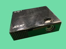 Acer P1500 DLP Beamer 3000