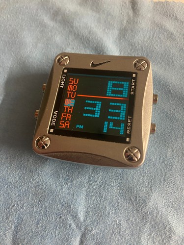 Y2k digitaluhr nike hammer - digitaluhr,