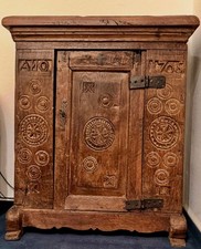 Antiker Bauernschrank ano
