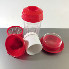 Küchenhelfer Konvolut Trichter Messbecher 500 ml Parmesanreibe Butterdose