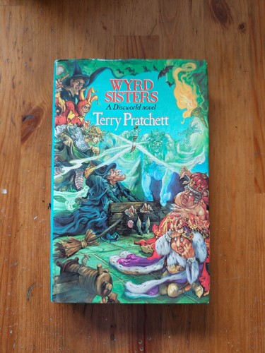 Terry pratchett wyrd sisters - wyrd,