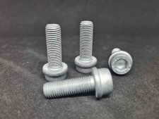 4x Schrauben M10x1,25x30mm