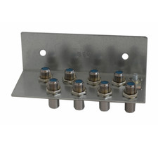 Erdungswinkel für 8 HF Kabel