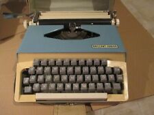 Alte BRILLANT-JUNIOR Schreibmaschine, Koffer, funktioniert