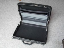 Samsonite Aktenkoffer Hartschale mit Schloß  Farbe schwarz