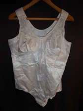 Damen Mieder Body Anita Comfort Gr. 110C mit Reißverschluss